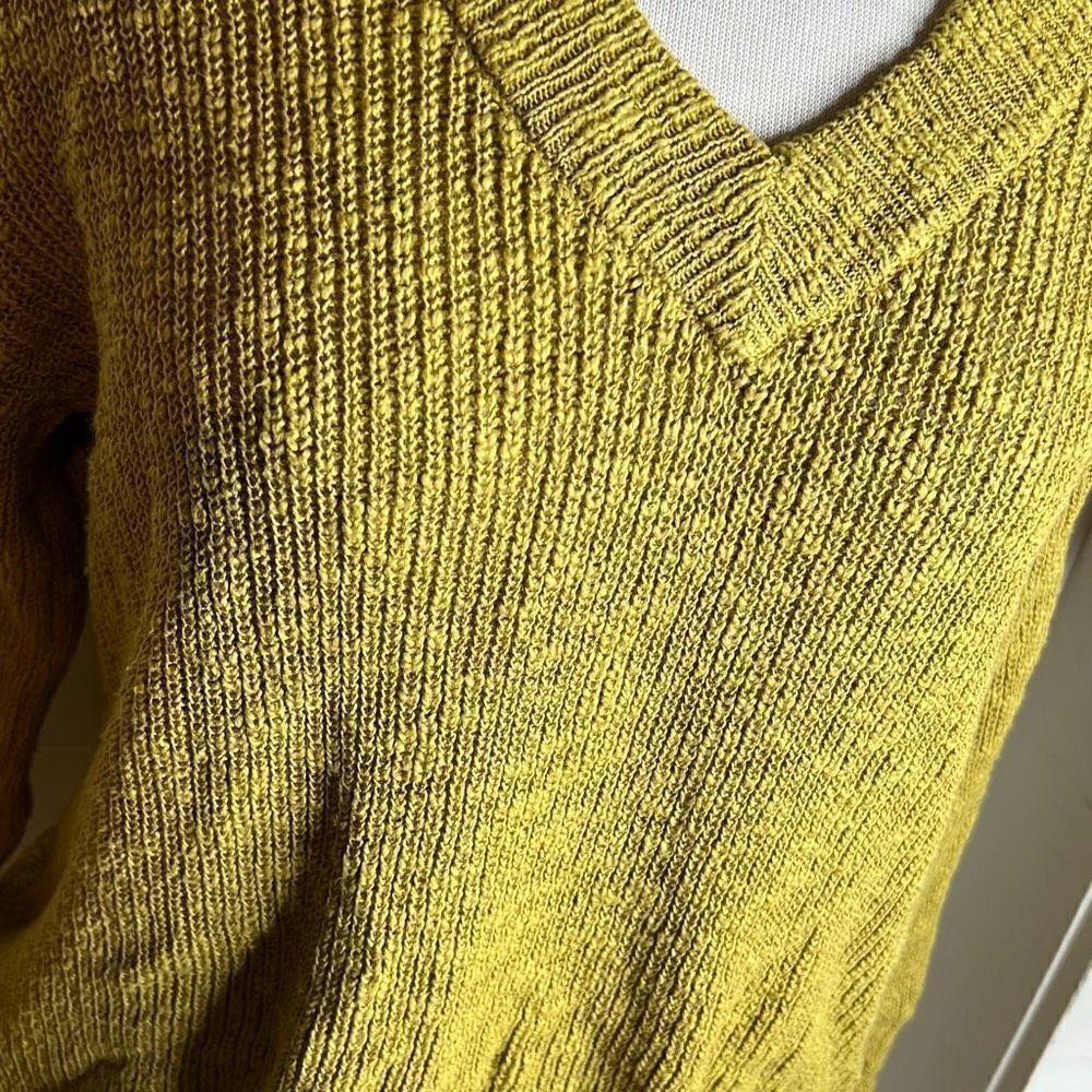 Sonoma Long Sleeve V-neck Sweater Chartreuse Yellow NWT - Picture 2 of 5